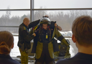 Uczniowie Karskiego w placówce Straży Granicznej w Łodzi