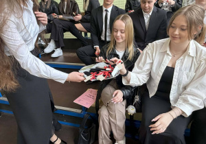 „Takie chwile jak ta – nie zdarzają się zbyt często...”, czyli pożegnanie uczniów klas maturalnych