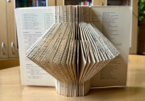 Upcykling w bibliotece