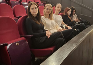 Humaniści Karskiego na premierze baletu komicznego "Copellia"