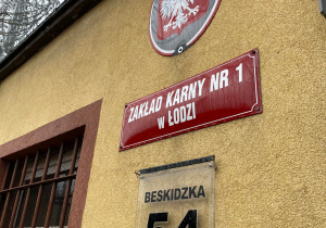 Wizyta Karskiego w Zakładzie Karnym nr 1 w Łodzi
