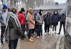 Uczniowie Karskiego w Państwowym Muzeum Auschwitz-Birkenau.