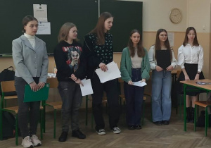 Powiatowy konkurs pięknego czytania poezji Wisławy Szymborskiej "Nic dwa razy się nie zdarza"