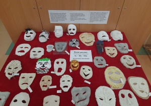 Fotograficzna relacja z działań koła animacji kulturalnej Humaniści Karskiego